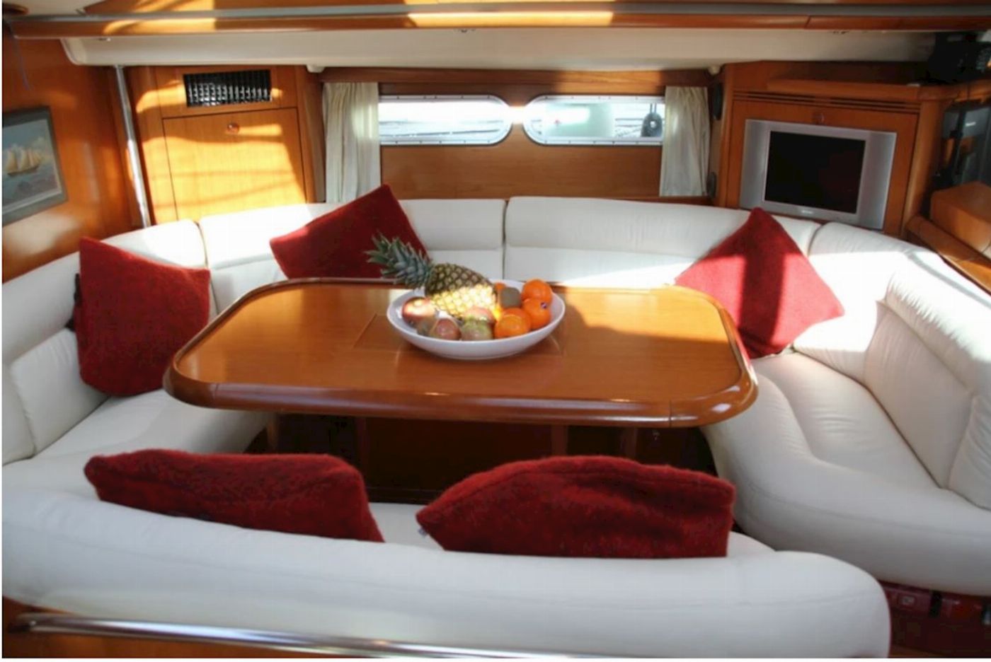 Providence V Sailing MiLady Private Yacht Charter | Two Nights