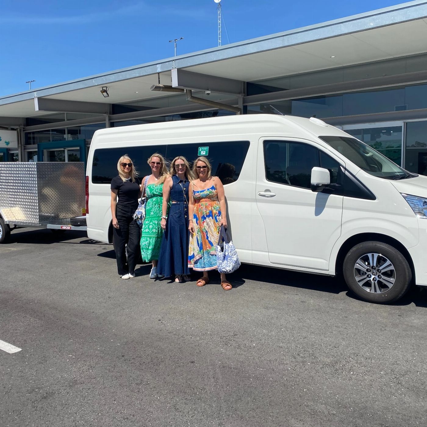 Airlie Beach Transfers Shuttle Transfer from Proserpine Airport to Airlie Beach (Shared Service)
