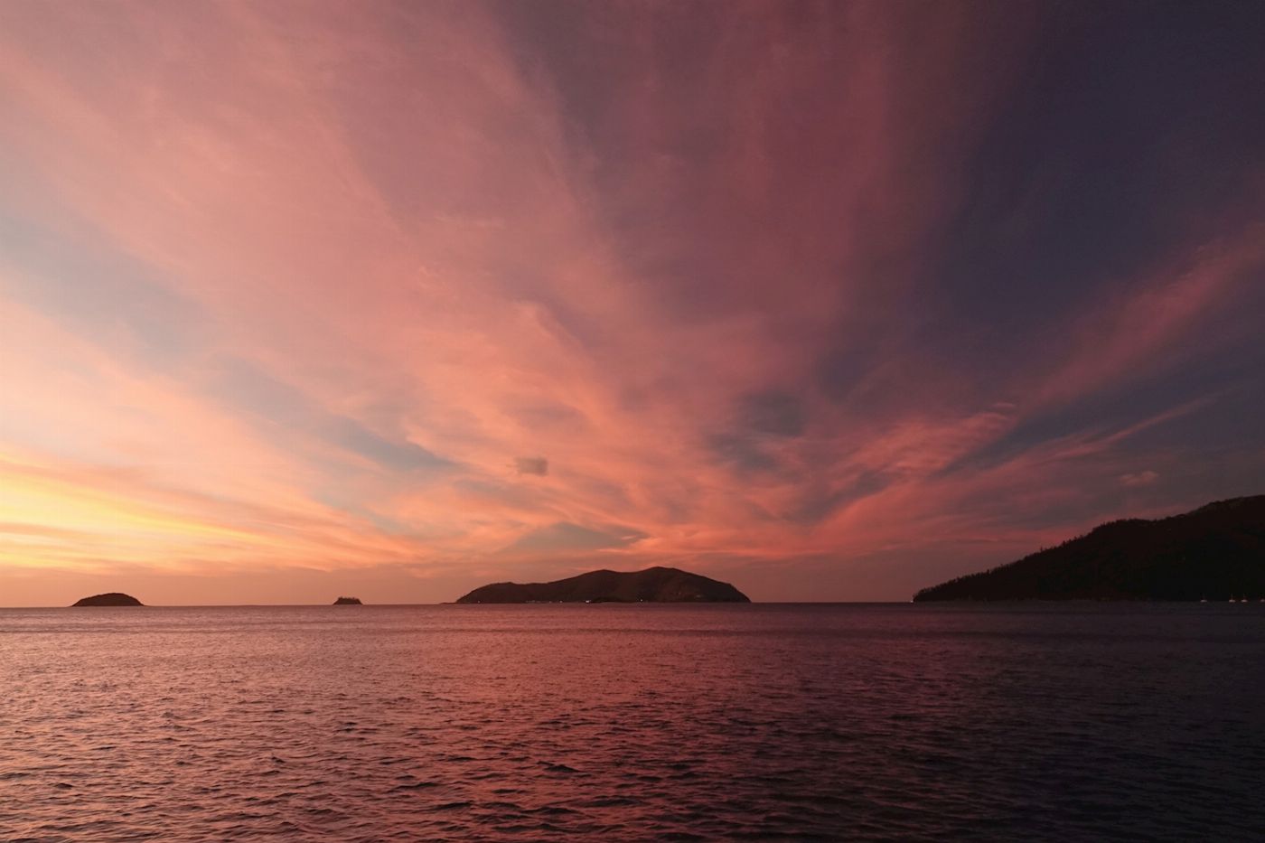 Whitsunday Sailing Adventures Sailing Catamaran 'O-Nice'