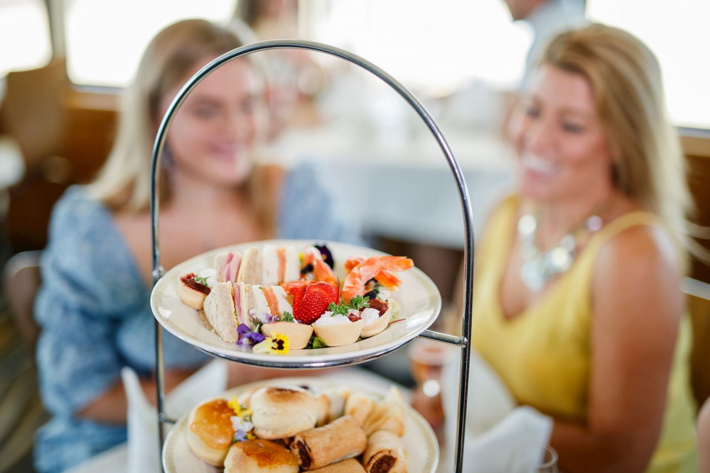 Captain Cook Cruises Sydney: High Tea Afternoon Cruise