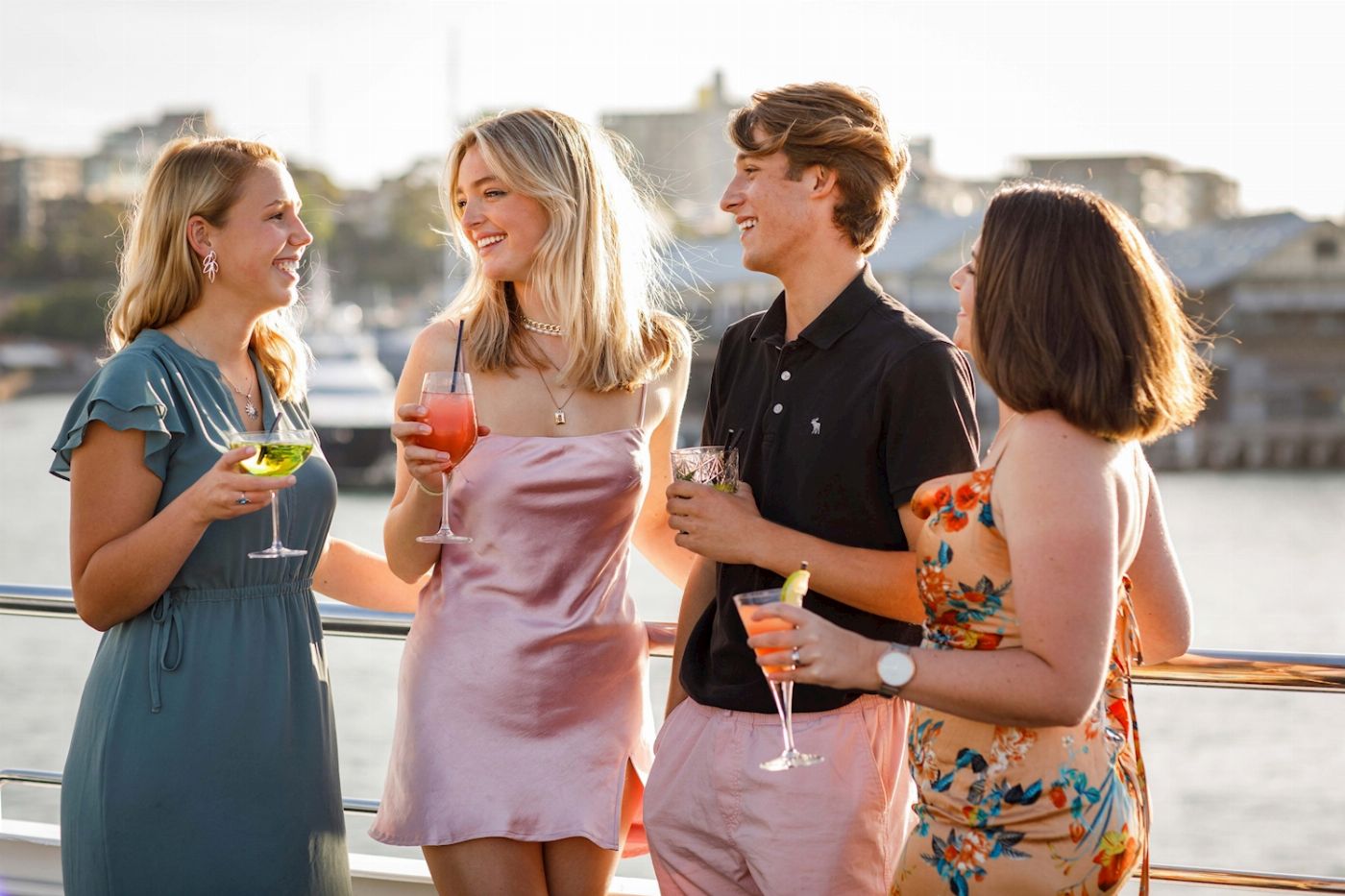 Captain Cook Cruises Sydney: Harbour View Long Lunch - 3 Course