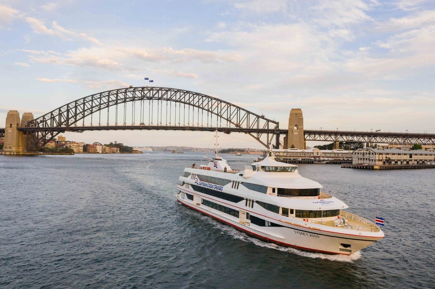 Captain Cook Cruises Sydney: Harbour View Long Lunch - 3 Course