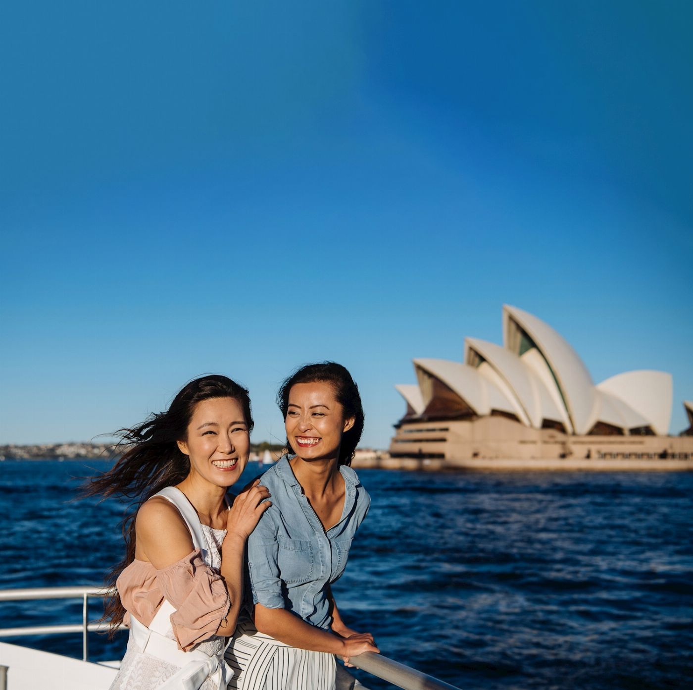 Captain Cook Cruises Sydney: Whale Watching Cruise - Morning