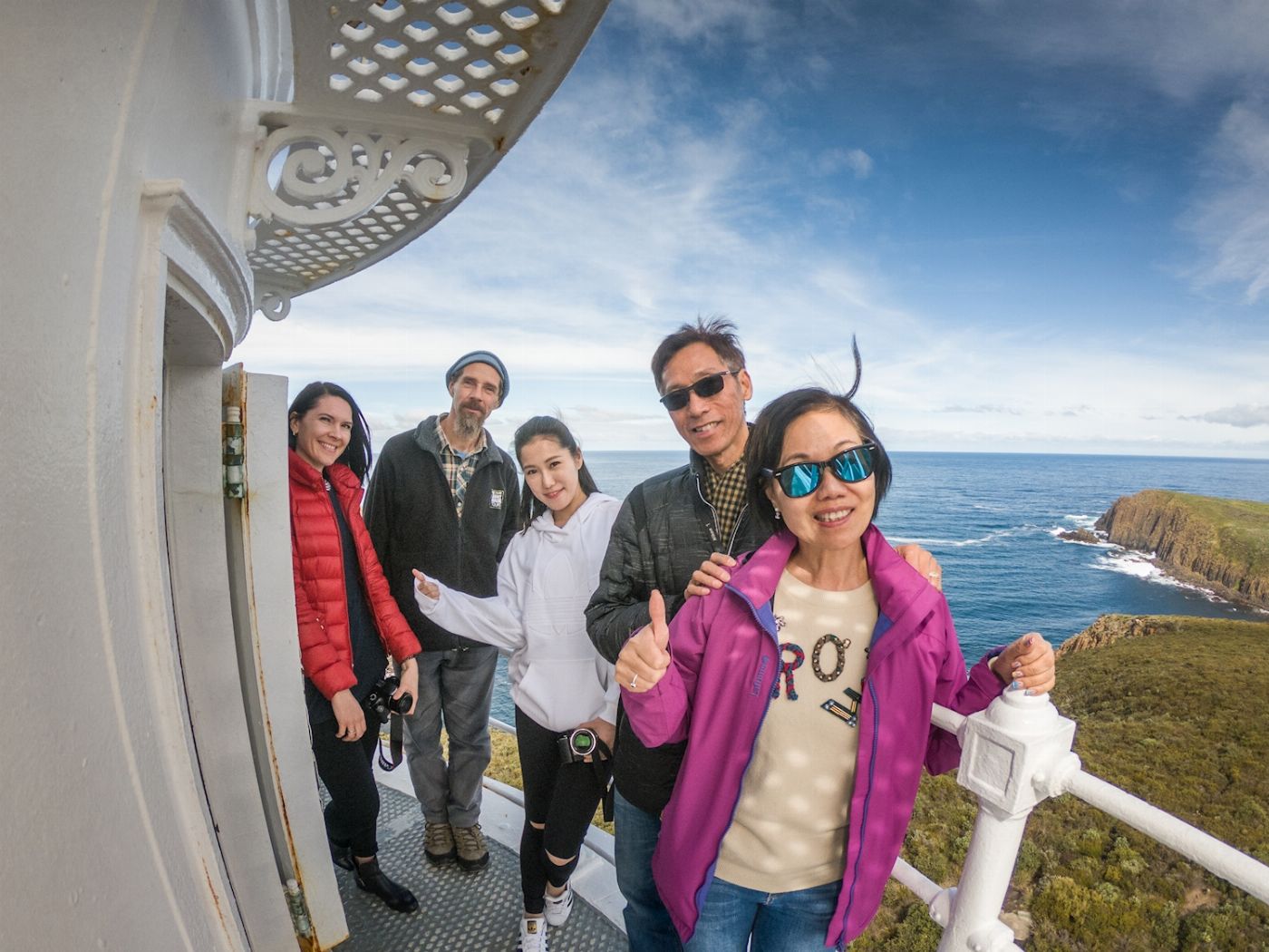 Bruny Island Safaris Bruny Island Food, Sightseeing and Lighthouse Tour