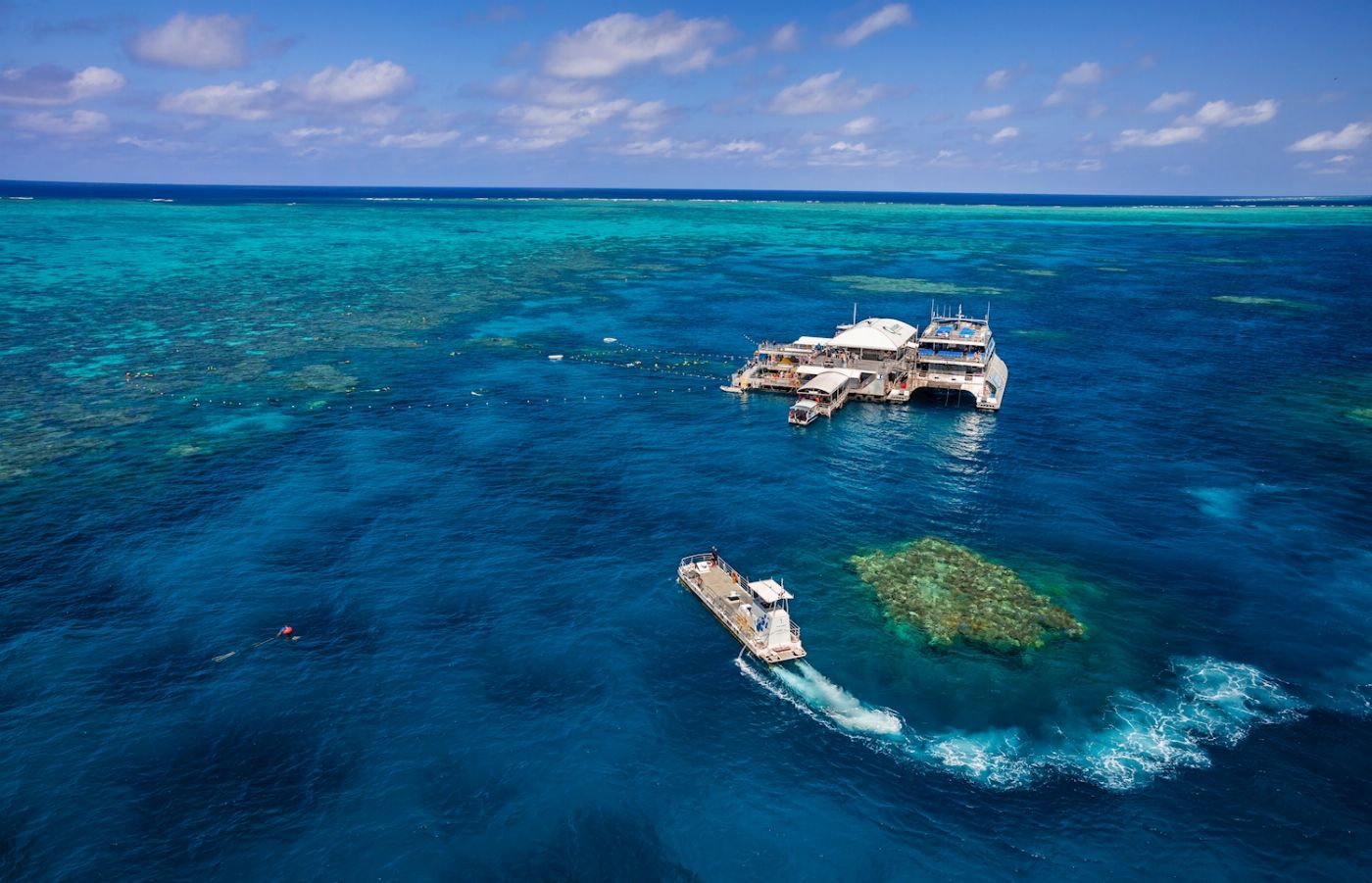 Quicksilver Cruises Quicksilver Agincourt Reef Pontoon Tour