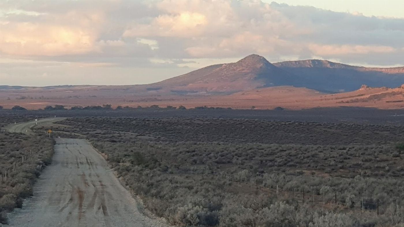 SA Eco Tours Coober Pedy, Lake Eyre, Flinders Ranges 4WD Eco Safari - Standard Motel Unit, Single