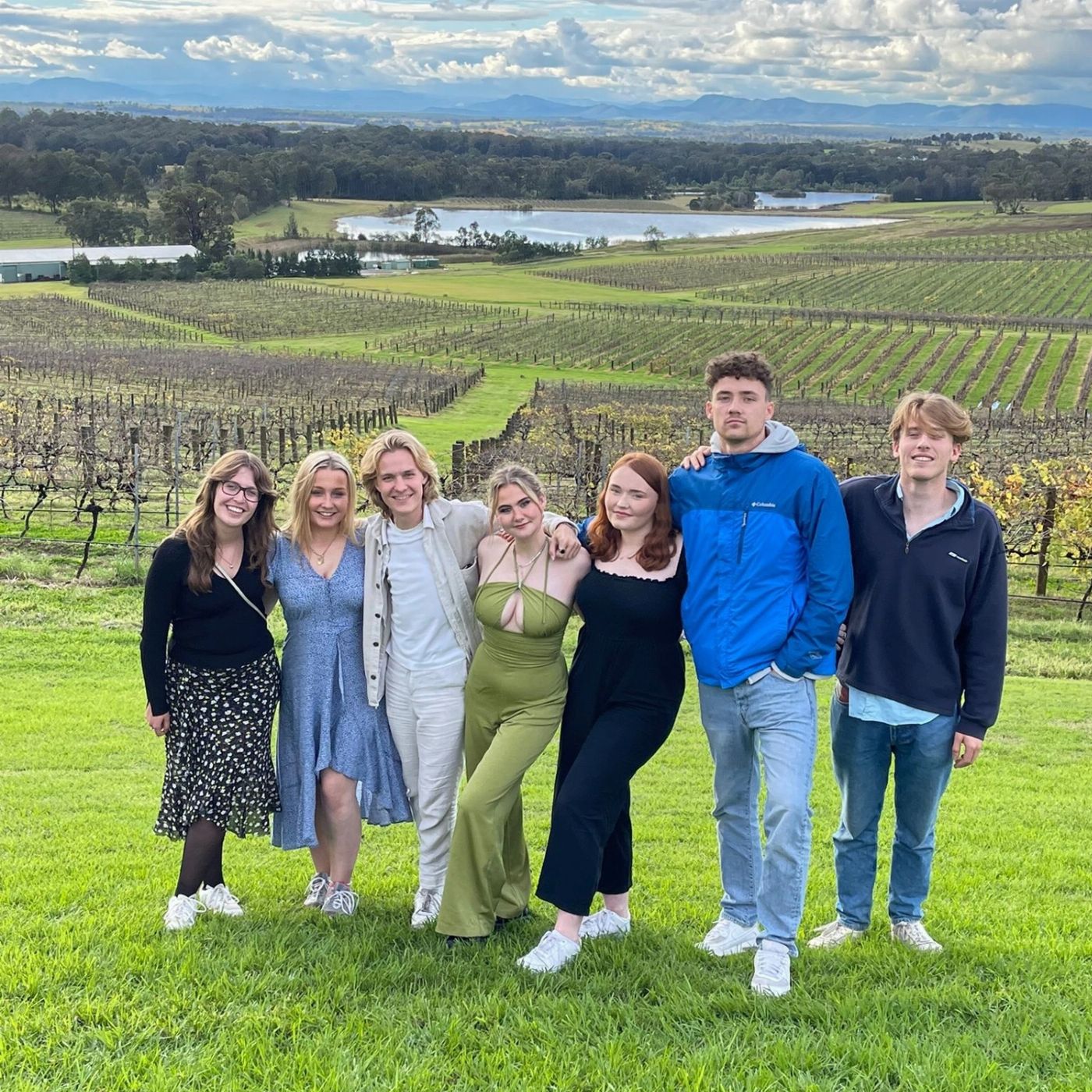 Mate Tours Hunter Valley Wine Tasting Tour – 3 Wineries, Lunch & Behind-the-Scenes Experience
