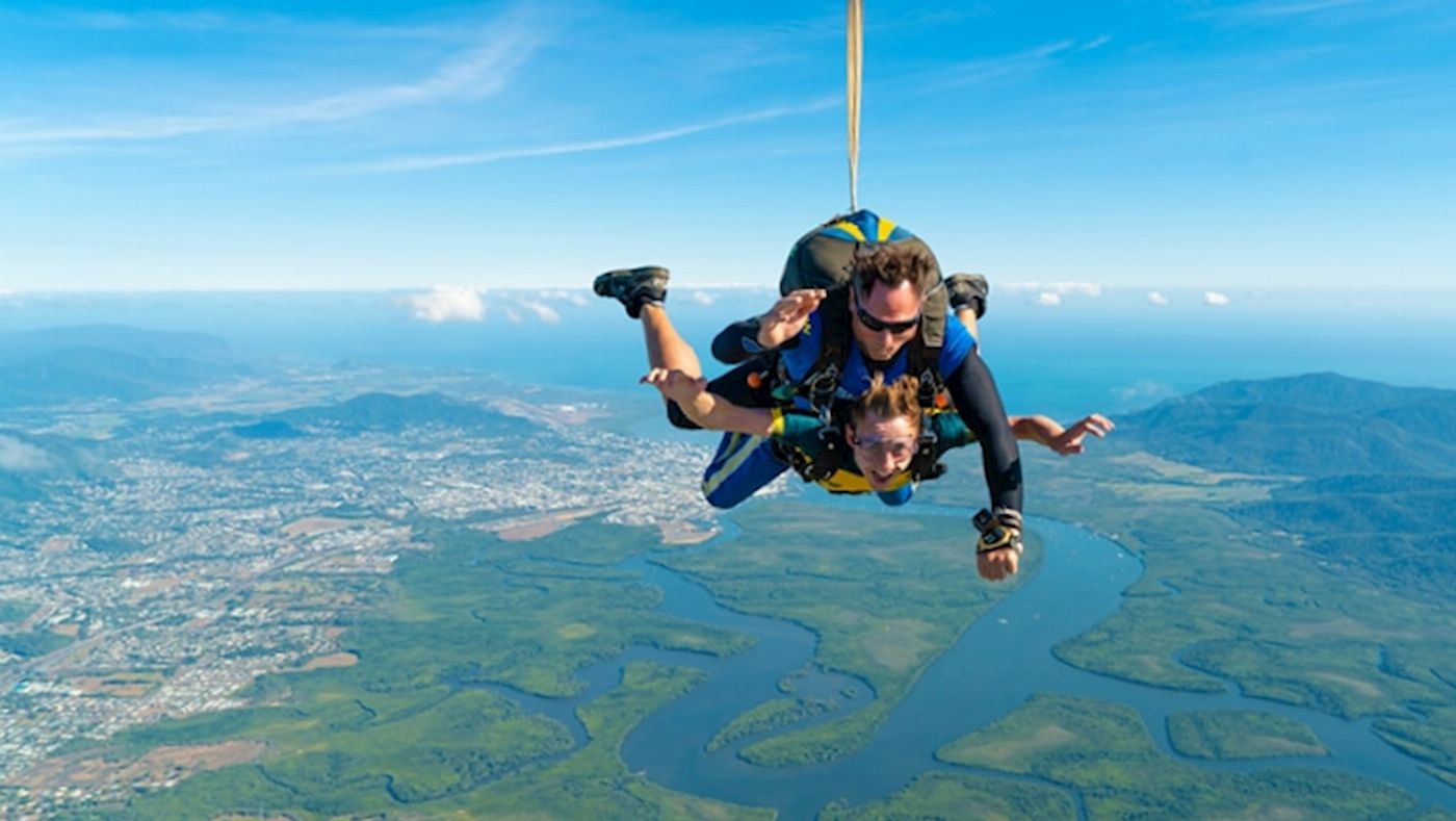 Skydive Australia Cairns Tandem 15,000ft Skydive (With Transfer)