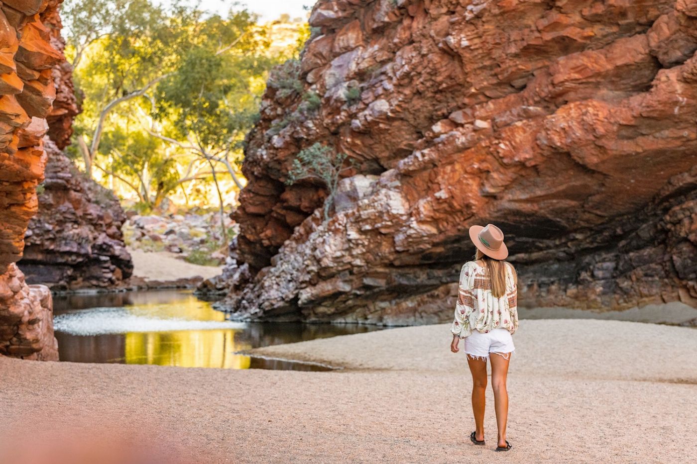Autopia Tours Uluru, Kings Canyon & West MacDonnell - 4WD Eco Tent Adventure (from Yulara / ends Alice Springs)