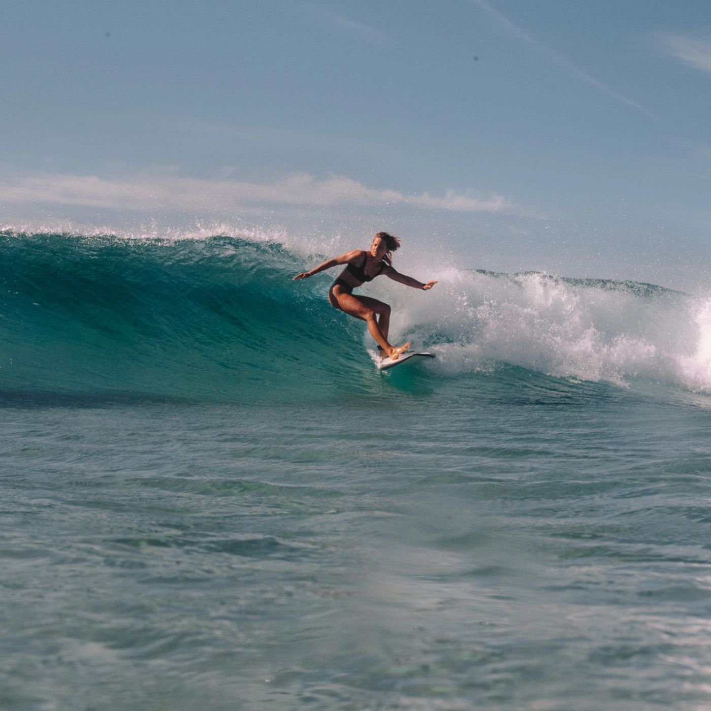 Mojo Surf Australia Byron Bay x 1/2 day Surf Lesson 1:30 PM (From October to April)