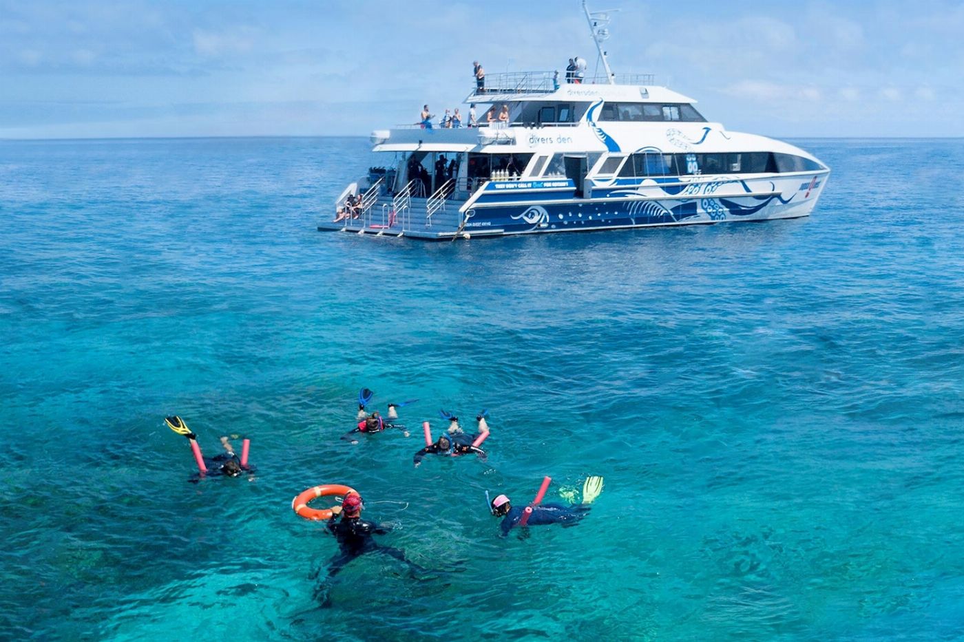 Divers Den PADI Open Water Course (4 Day 1 Night Liveaboard)