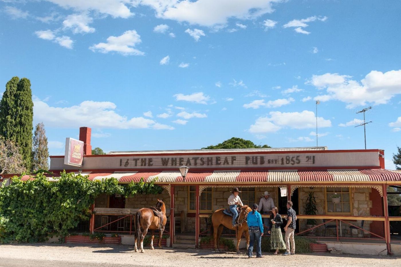 Barossa Helicopters The Wheatsheaf hotel