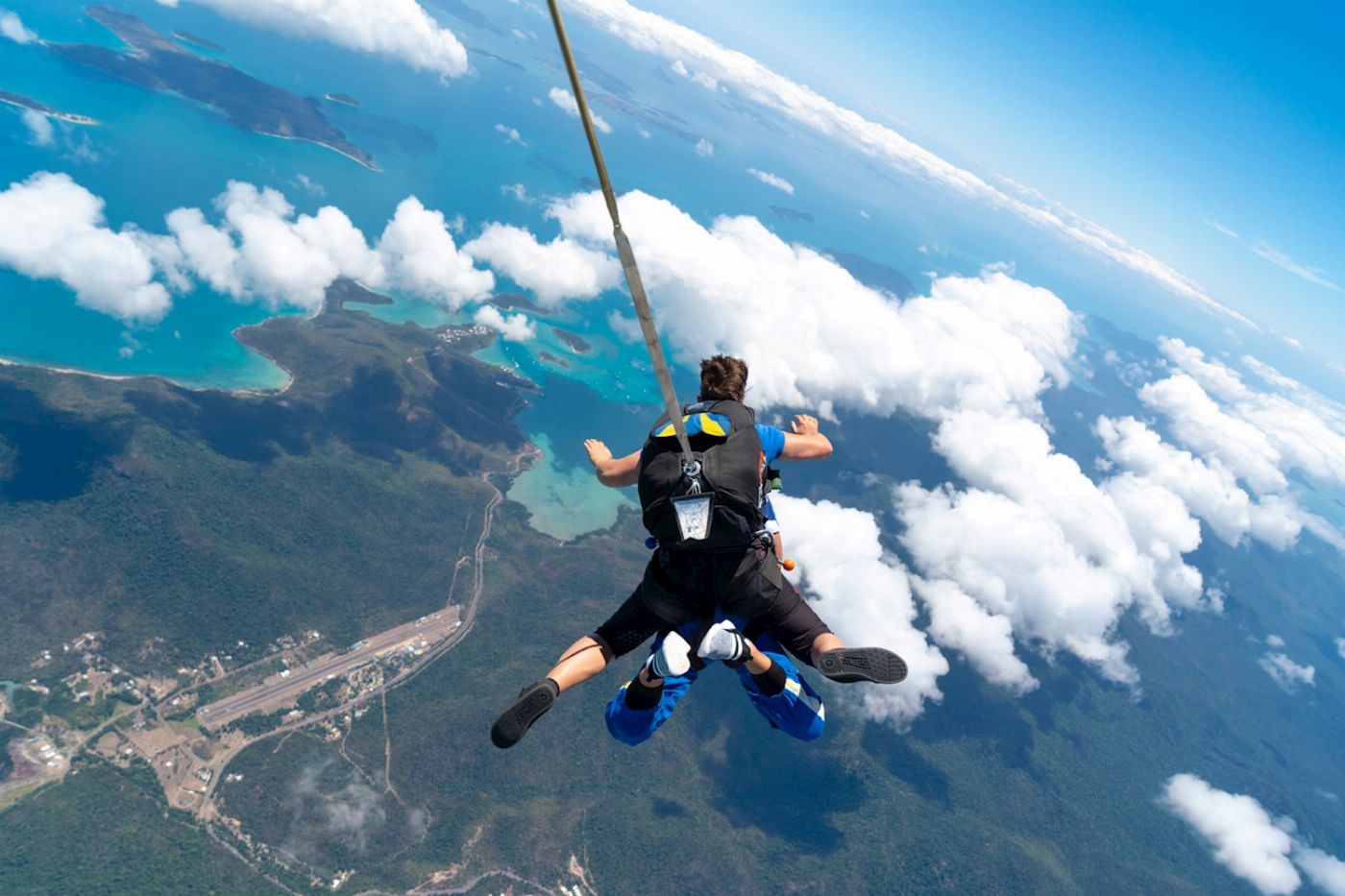 Skydive Australia Airlie Beach Tandem 8000ft Tandem Skydive (with Transfer)