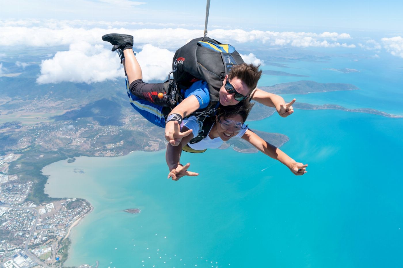 Skydive Australia Airlie Beach Tandem 8000ft Tandem Skydive (with Transfer)
