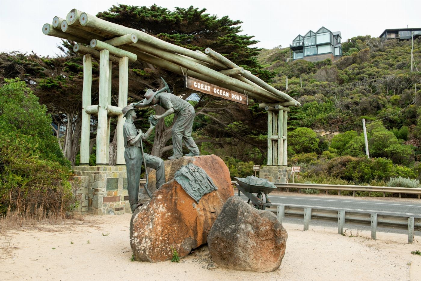 Explore Australia Explore Great Ocean Road and 12 Apostles - Day Tour