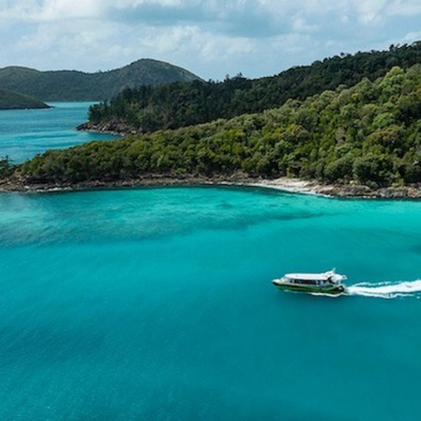 Iconic Whitsunday Adventures Viper | Outer Barrier Reef, Hill Inlet Lookout & Whitehaven Beach