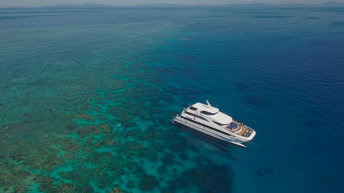 Down Under Cruise & Dive Evolution Outer Reef Cruise + Cert Dive