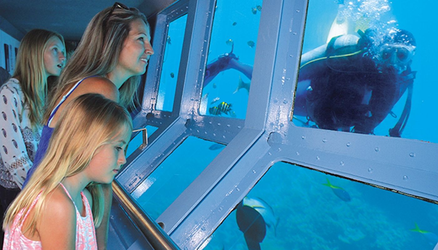 Quicksilver Cruises Quicksilver Agincourt Reef Pontoon Tour (Family Rate)