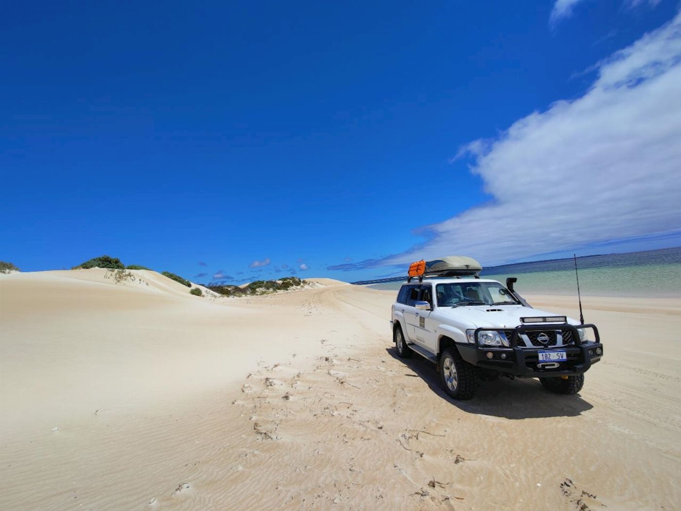 Tour South Port Lincoln National Park Sightseeing & Off-road Tour
