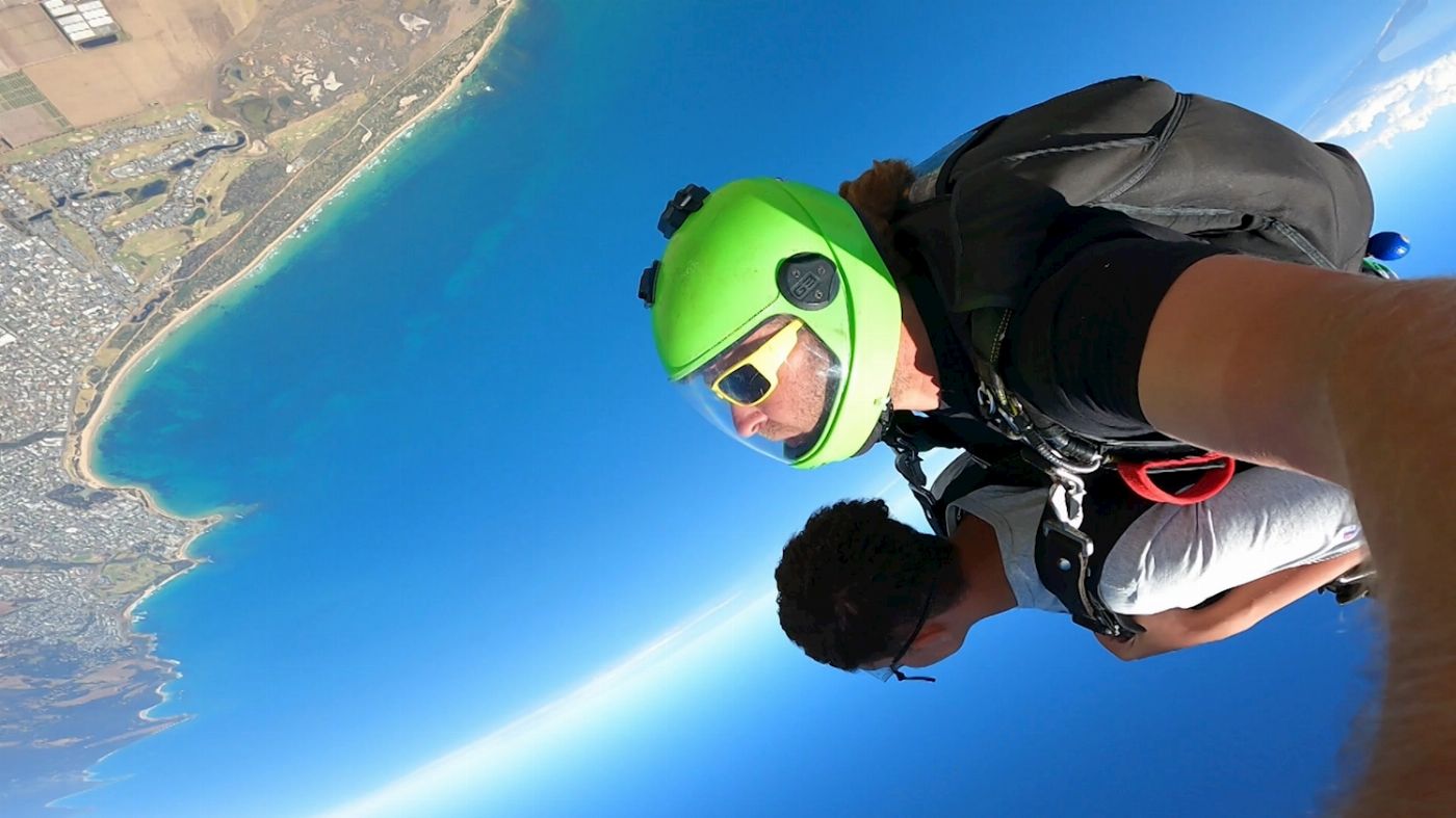 SKYONE Melbourne Skydive Great Ocean Road up to 15,000 feet
