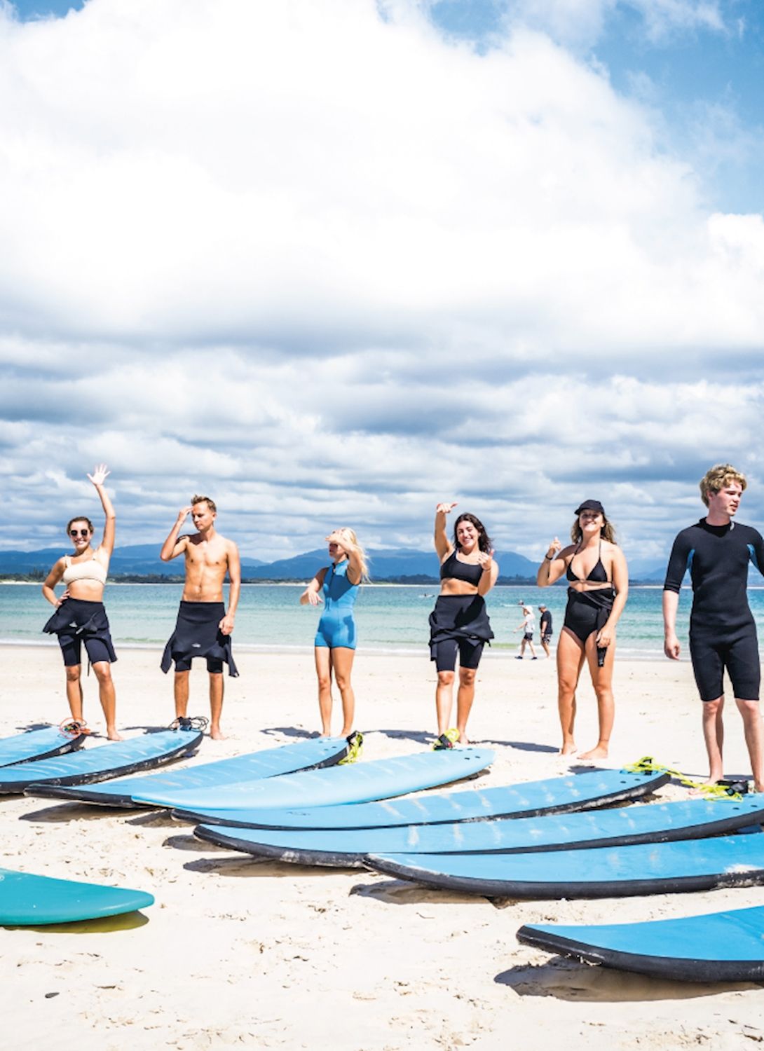 Australian Surf Bus Sydney to Brisbane Surf Adventure