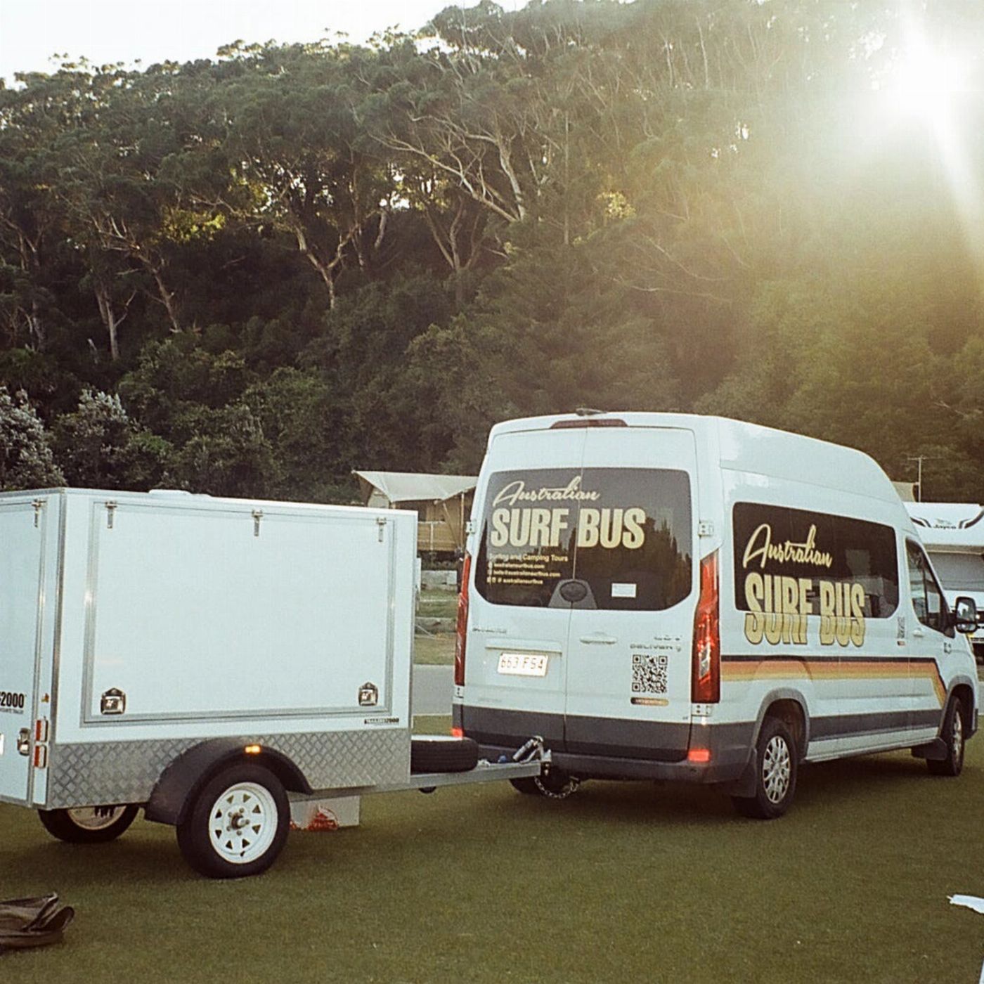 Australian Surf Bus Sydney to Brisbane Surf Adventure