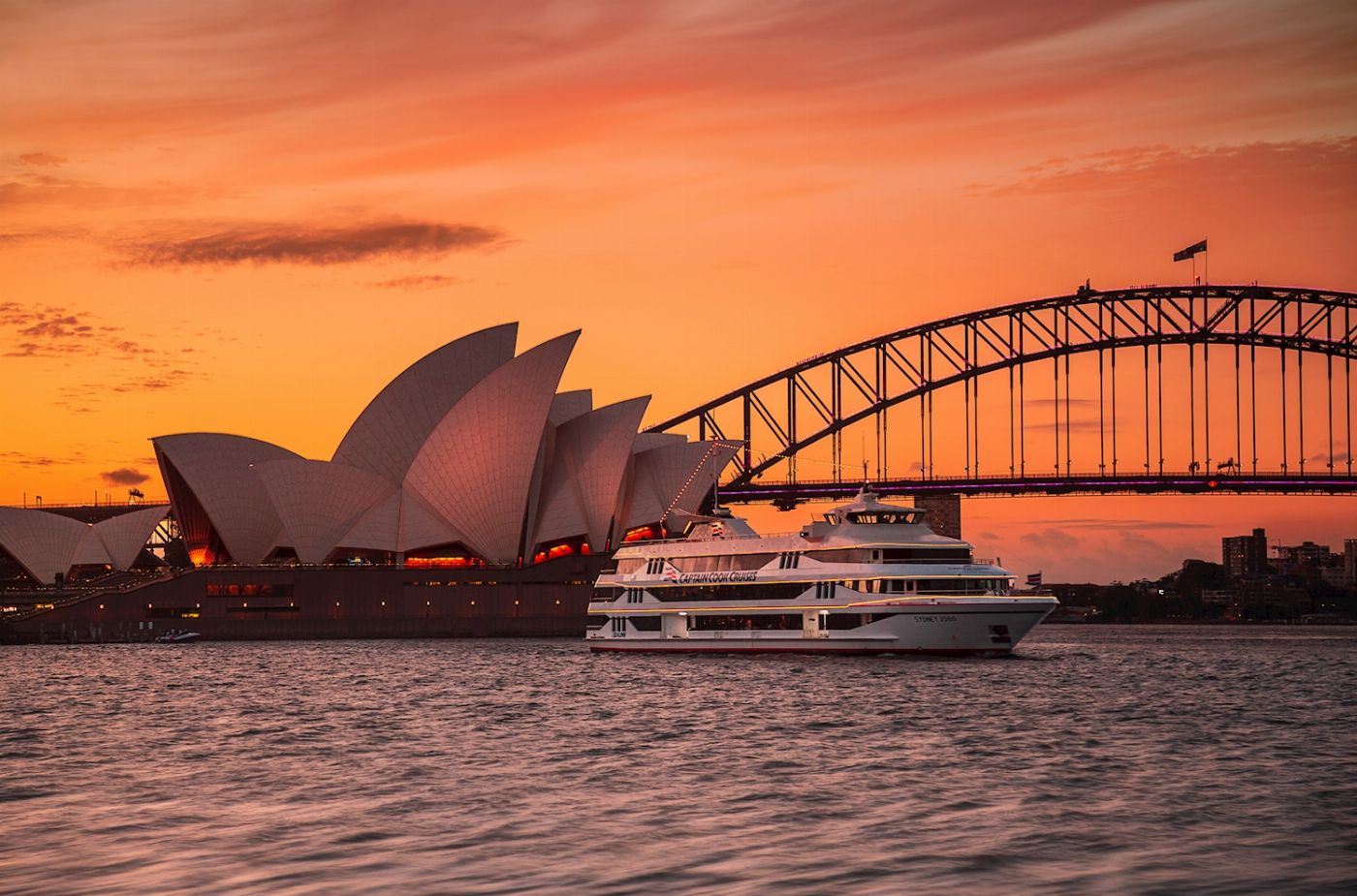 Captain Cook Cruises Sydney: Sunset Premium Dinner Cruise (4-Course)
