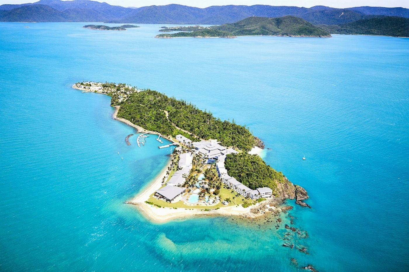 Cruise Whitsundays Daydream Island Escape - Full Day with 2 Course Salti Lunch Family (2A/2C)