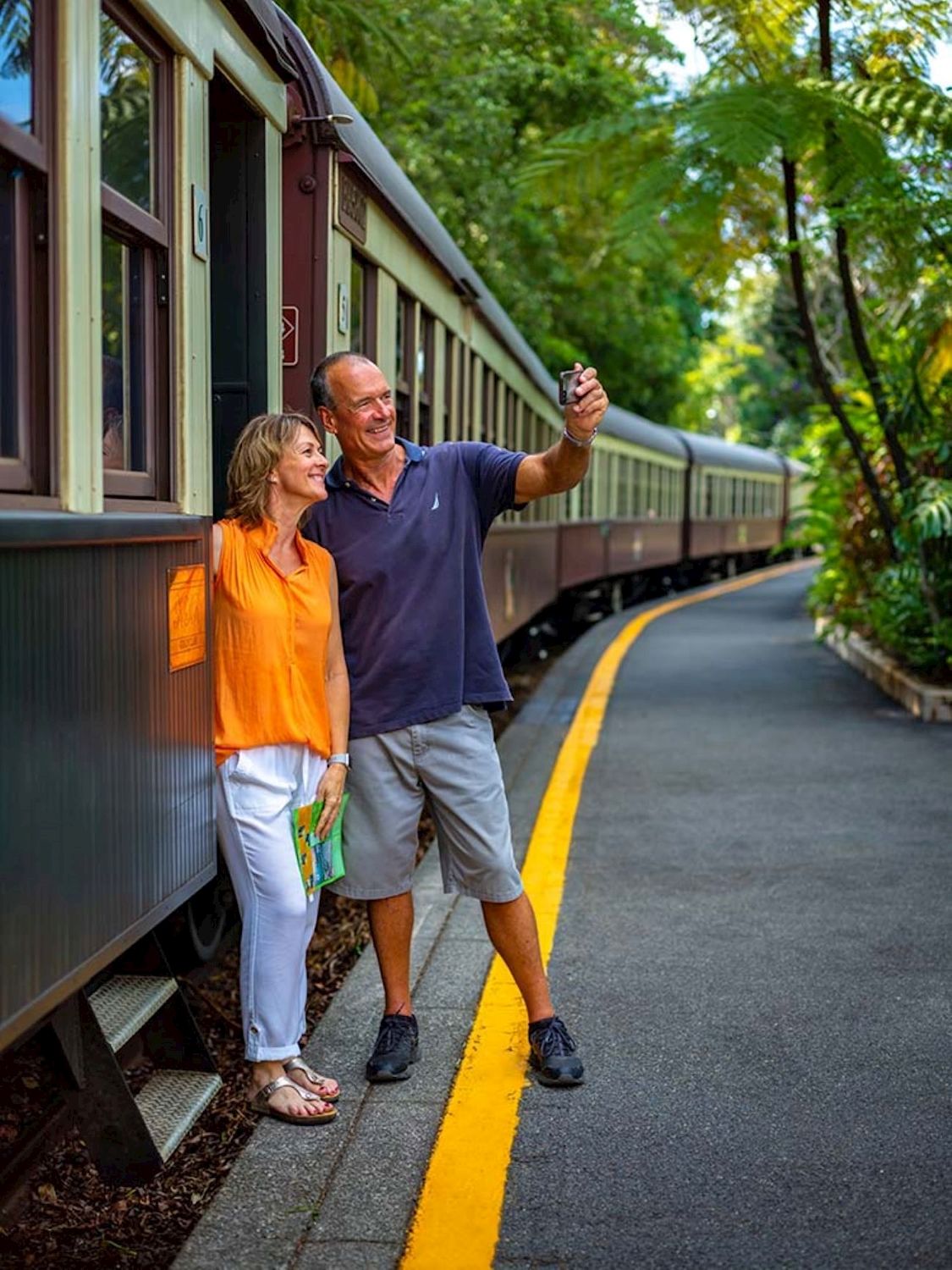 Down Under Tours Kuranda, Scenic Rail Gold Class (09:50am), Skyrail (3:45pm) incl. Return Port Douglas Transfers