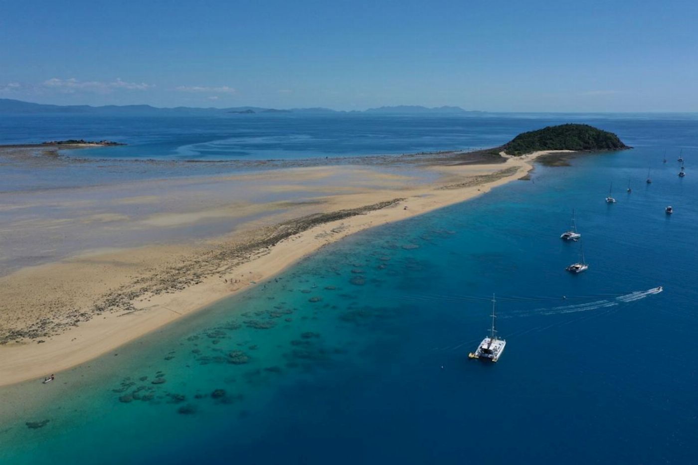 Wings Sailing Charters Whitsundays A Whitsunday Islands Sail, SUP & Snorkel Day Tour- small group
