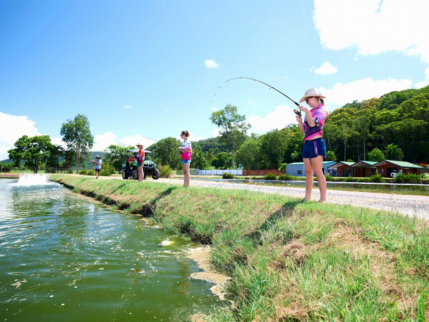 Hook-A-Barra Port Douglas Transfer HAB