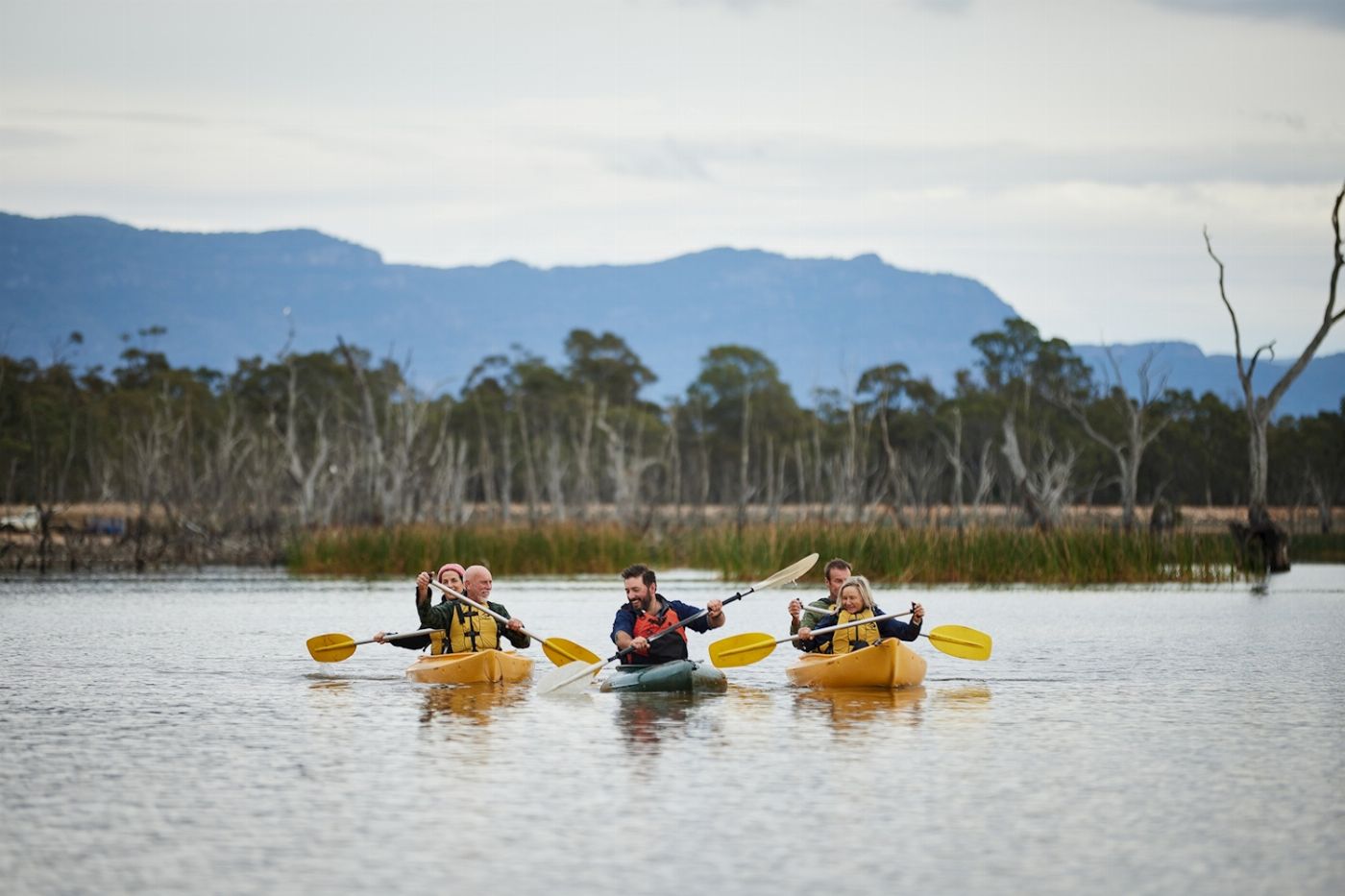 Absolute Outdoors Lake Fyans Canoe Experience - Beginner
