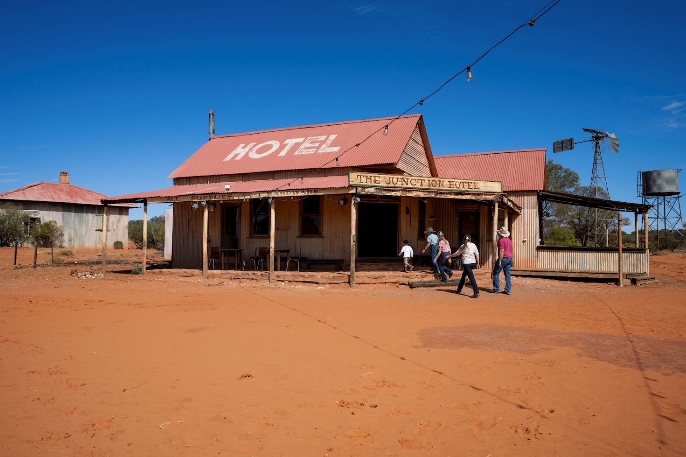 Emu Run Red Centre Journey Tour