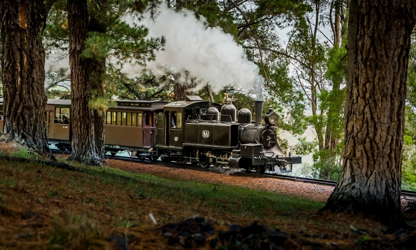 Go West Tours Puffing Billy Half Day Tour