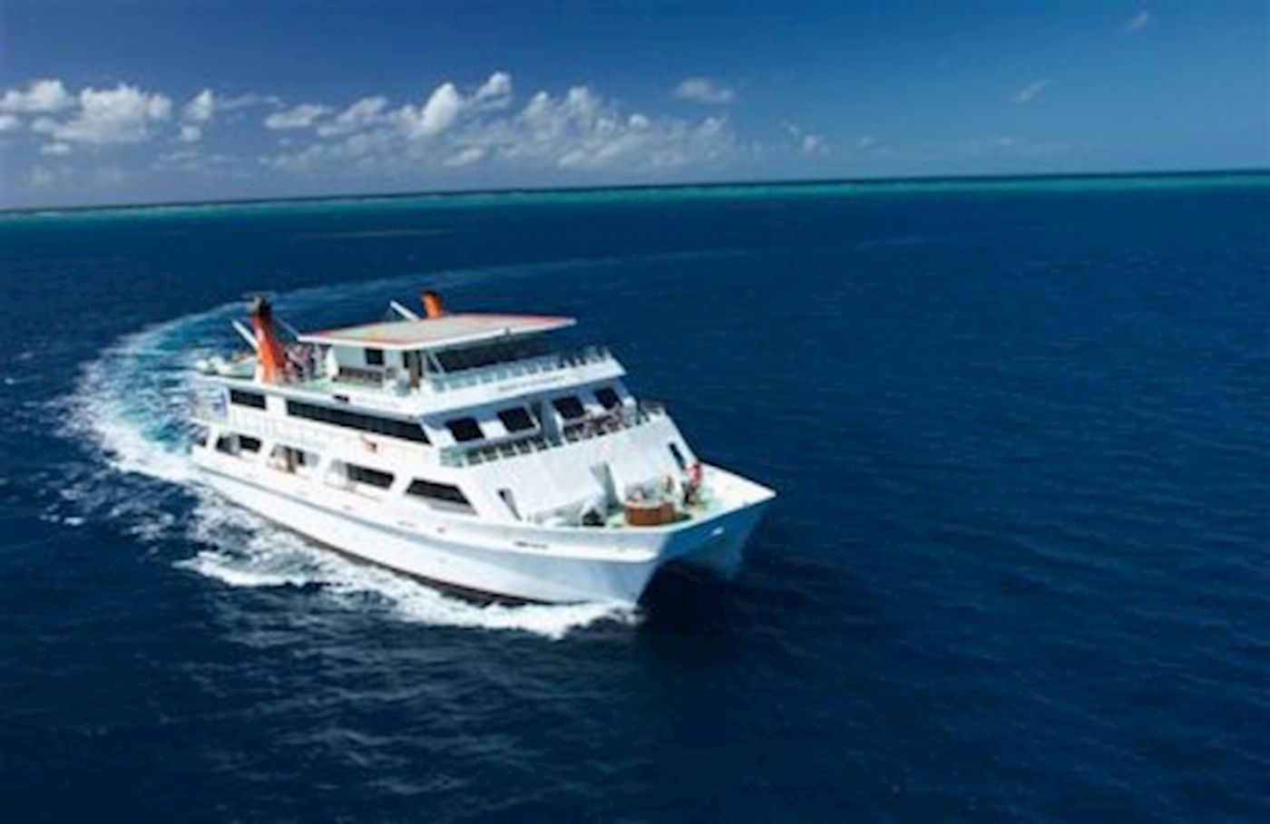 Reef Encounter Certified Dive Adventure 5D/4N (13 Day dives, 4 Night Dives)