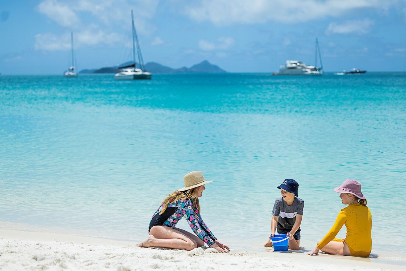 Cruise Whitsundays Whitehaven Beach Afternoon Tour departing Port of Airlie (Family 2A/2C)