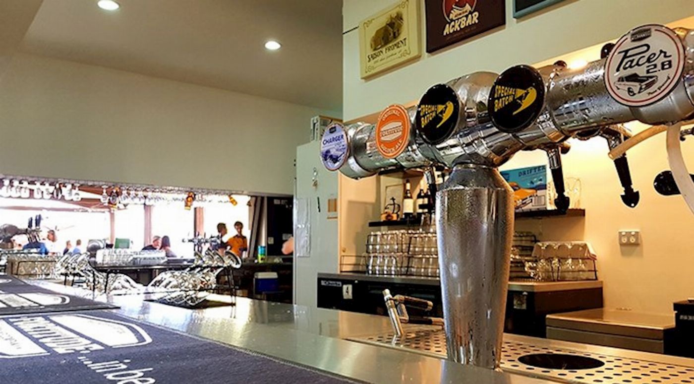 Pineapple Tours Hop on Hop off Winery adventure - Tamborine Mountain - Brisbane