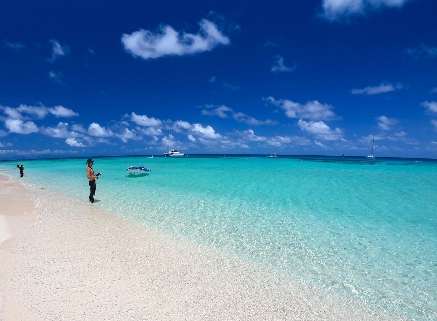 Ocean Spirit Cruises Ocean Spirit Michaelmas Cay (+ 1 Marine Biologist Guided Snorkel Tour)