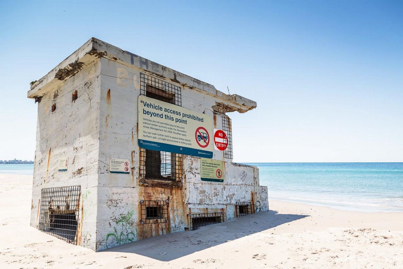 G'day Adventure Tours Bribie Island 4WD, Kayak, Beach & Bunker tour