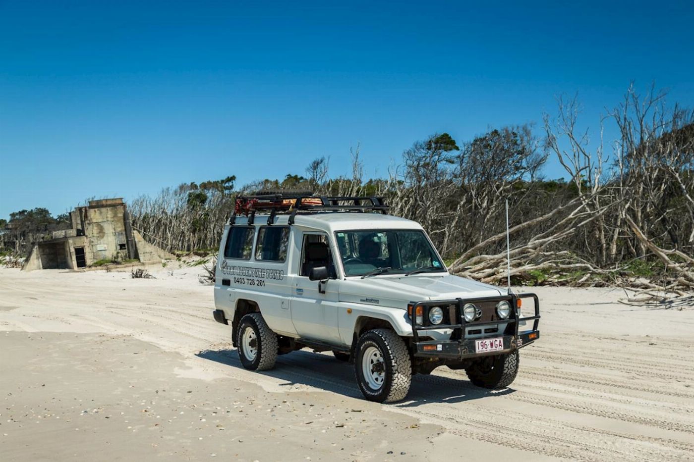 G'day Adventure Tours Bribie Island 4WD, Kayak, Beach & Bunker tour