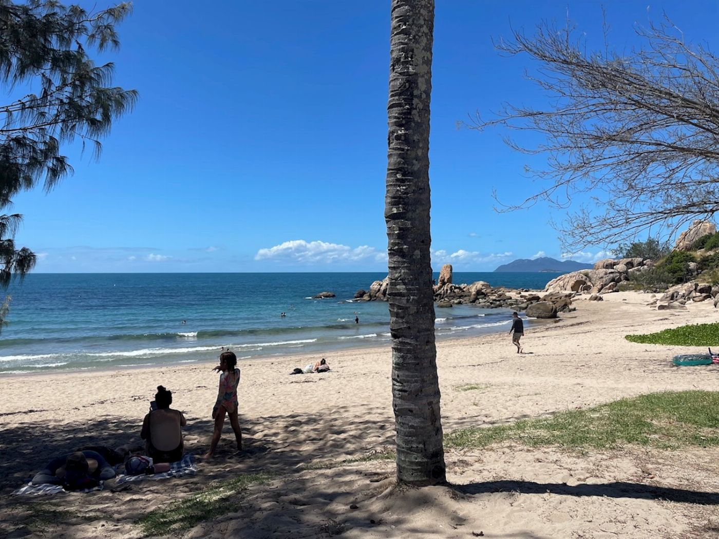 Airlie Adventure Tours Beautiful Bowen Beaches and Seafood Tour