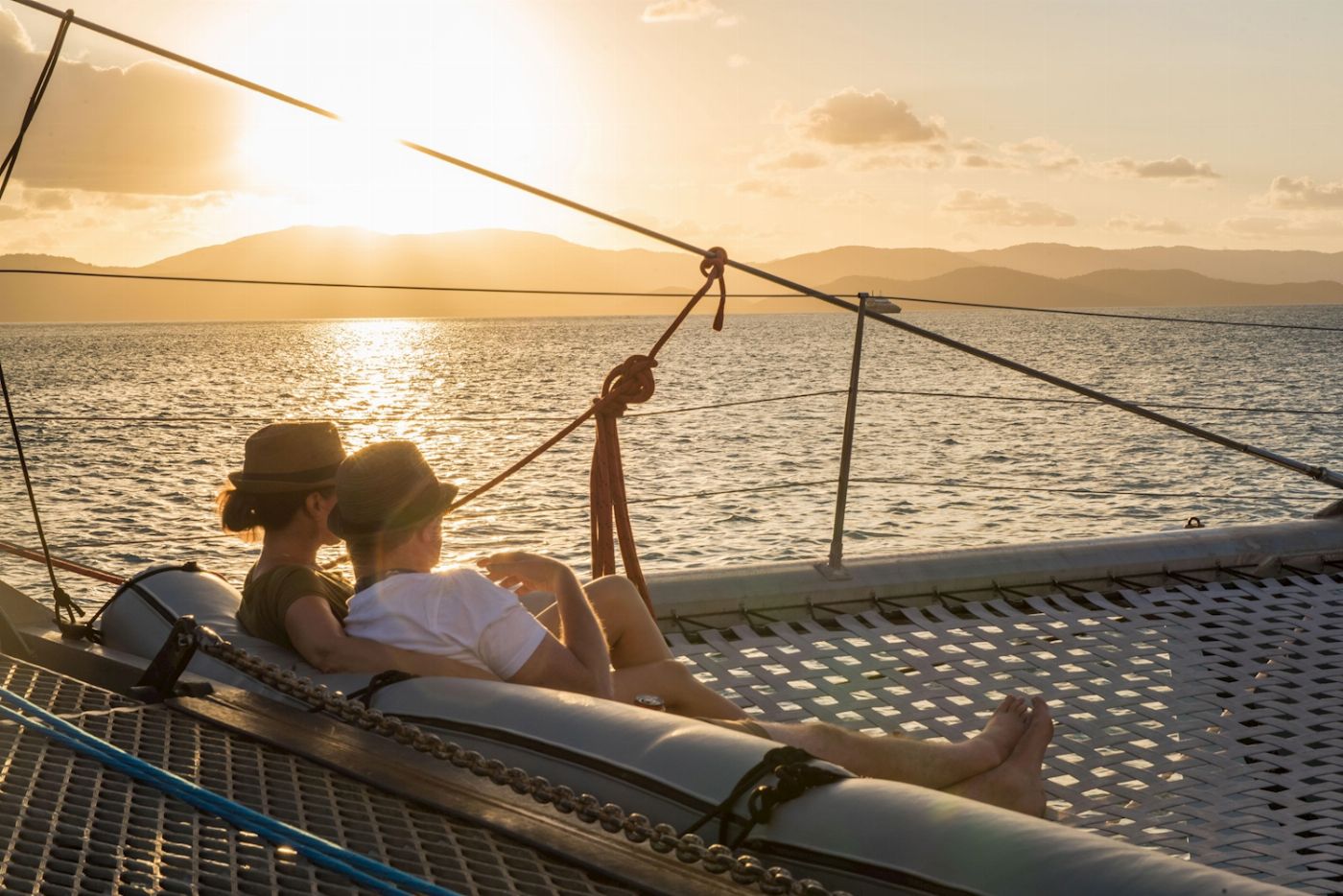 Explore Group Australia Sunset Sail Whitsunday Islands