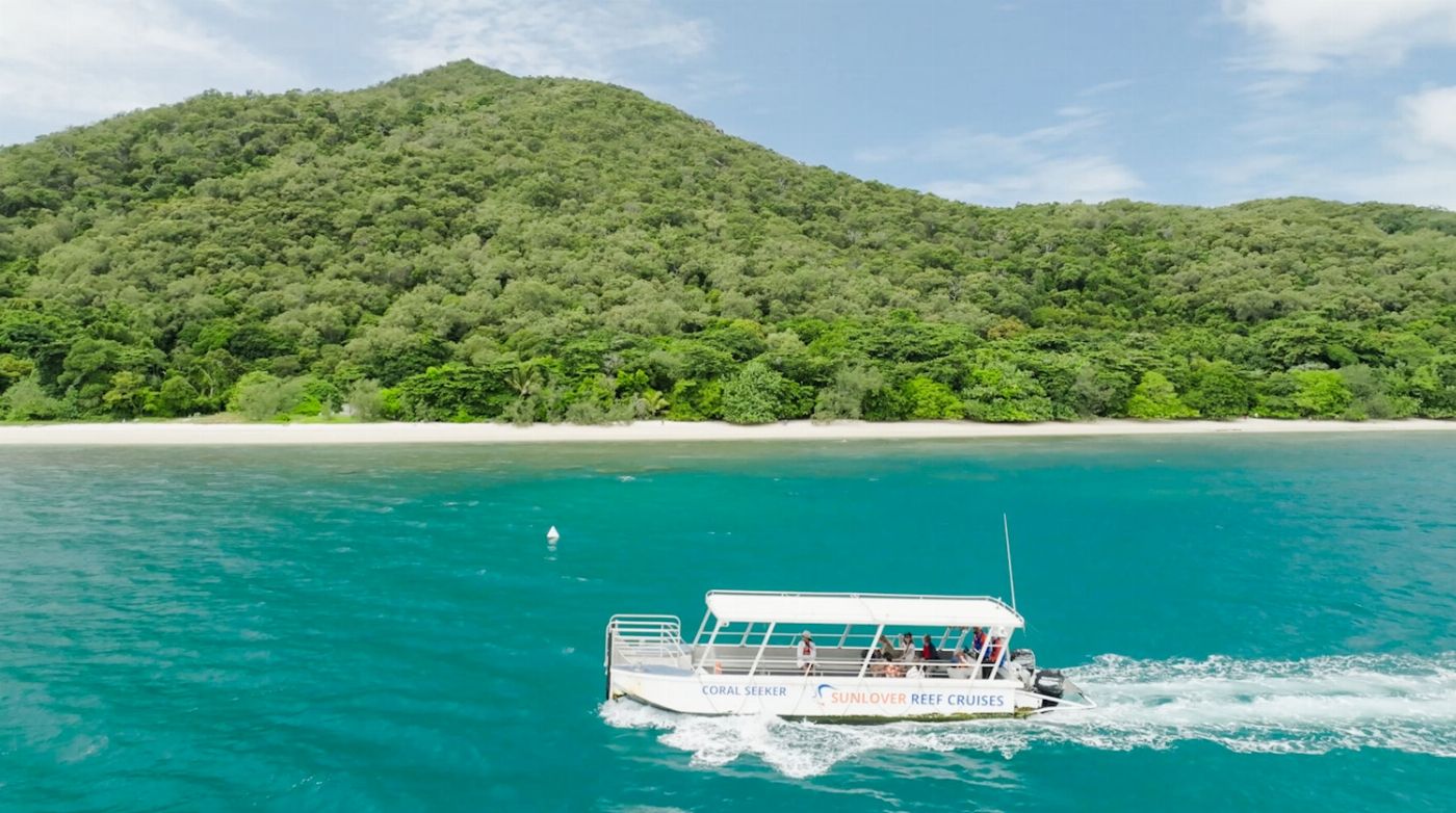 Sunlover Reef Cruises 2 DAY PACKAGE - Moore Reef + Fitzroy Island