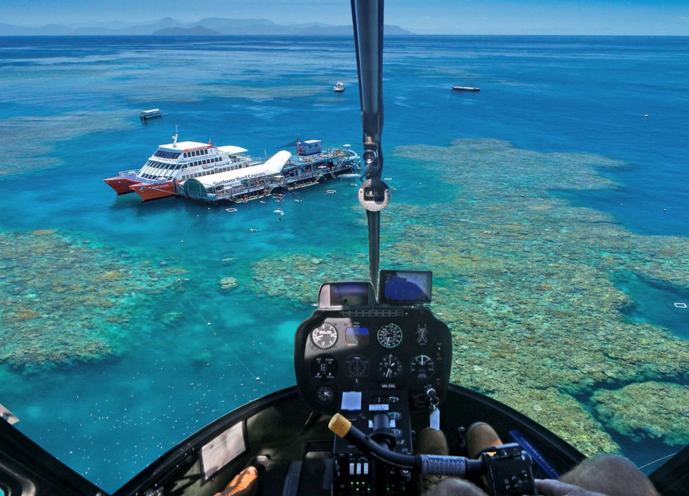 Sunlover Reef Cruises Reef Zoom Half Day Tour, Fly Out+Fly Back