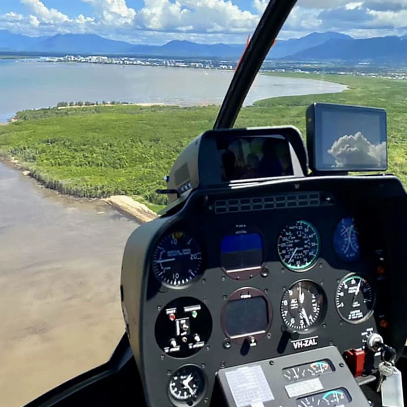 Zoom Helicopters 45 Minute Reef & Rainforest Scenic