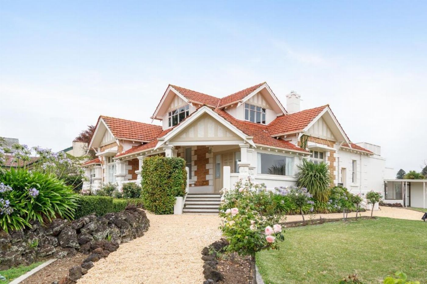 Coonawarra Experiences Mount Gambier Tour with Accommodation
