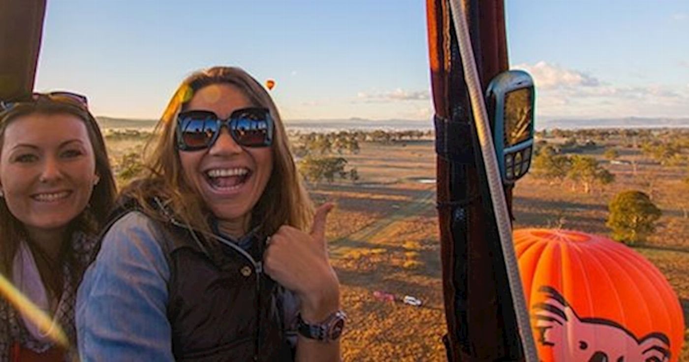 Brisbane Classic Hot Air ballooning with vineyard breakfast, self drive meet at Nerang or Canungra