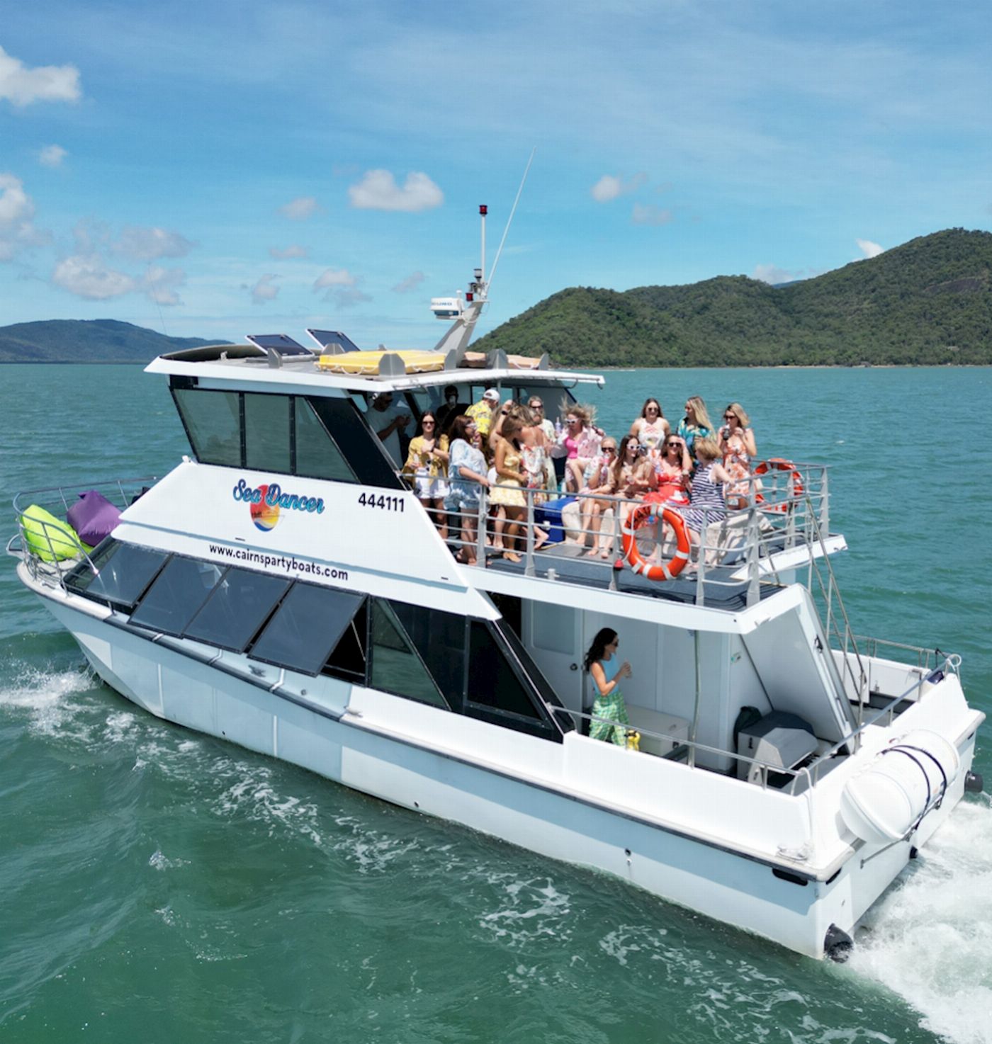 Cairns Party Boats Friday Sunset Sessions Cruise + Pub Crawl DEAL