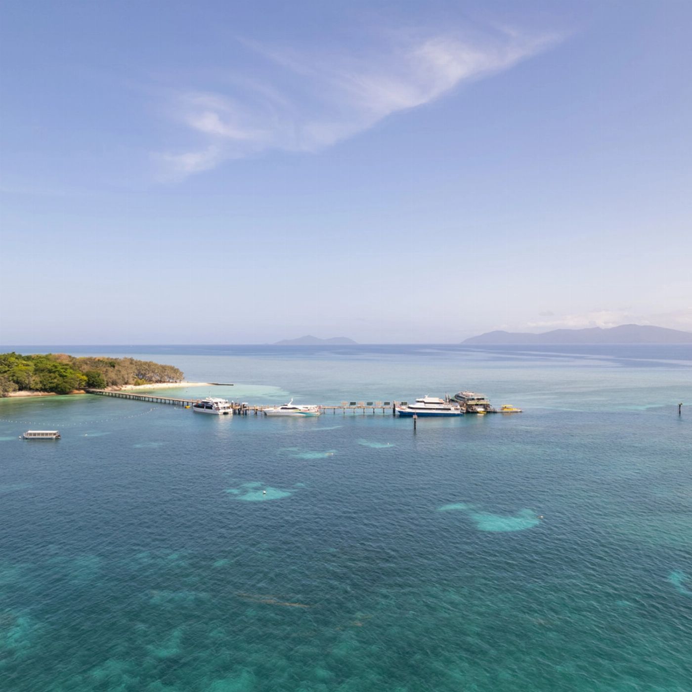 Big Cat Green Island Reef Cruises Two Island Explorer - Fitzroy & Green with Glass Bottom Boat