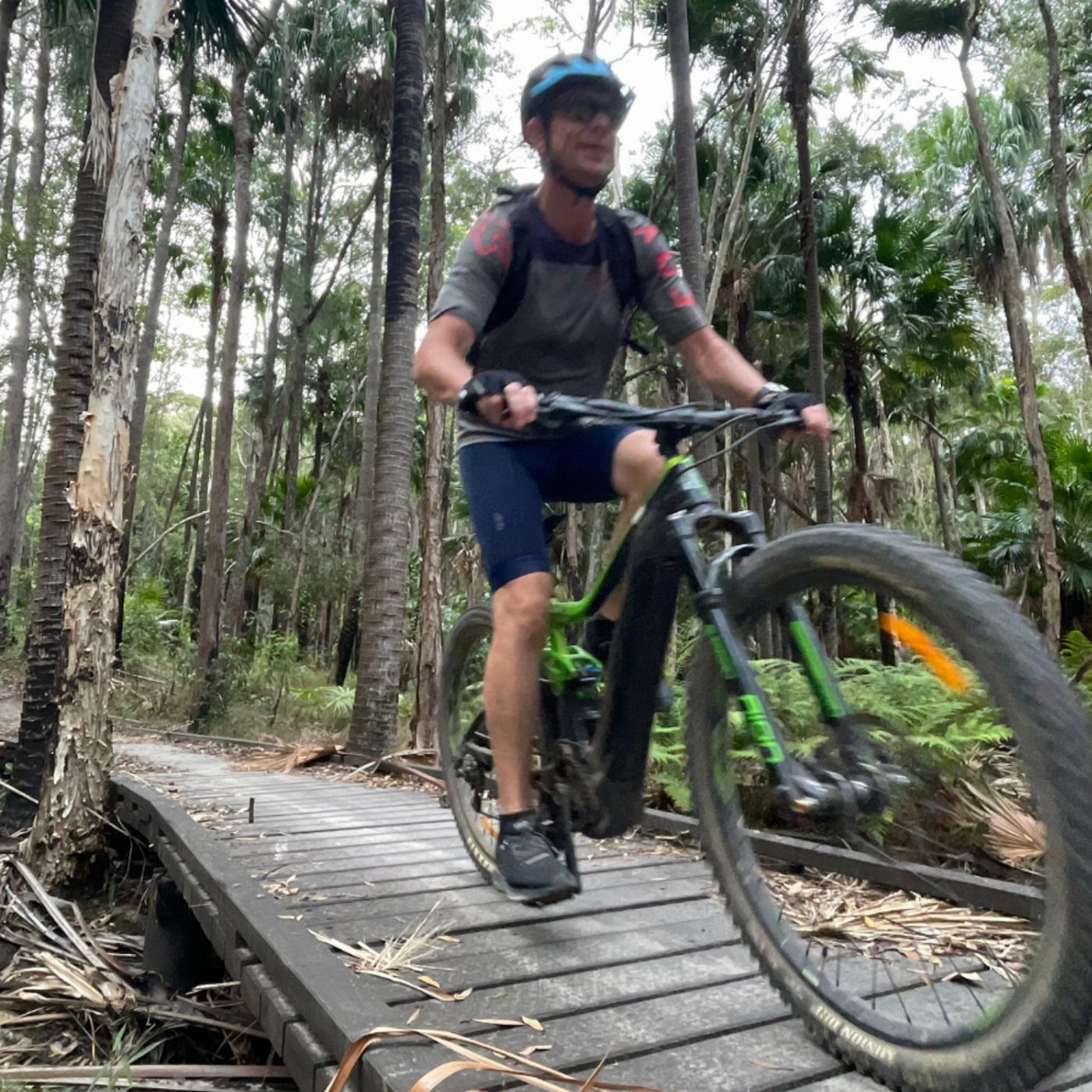 By Earth & Ocean E- Mtn Bike Tour - Group of 2